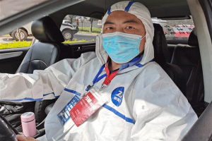 撒播愛(ài)心傳遞溫暖 萬(wàn)順叫車(chē)志愿者奔波戰(zhàn)“疫”一線